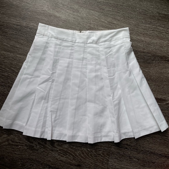 Sunday Best Aritzia White Pleated Tennis Skirt Sz 0 - Picture 2 of 8